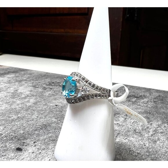 Ring Bomb Party Ring, size 7, blue stone, silver color band - Picture 3 of 6